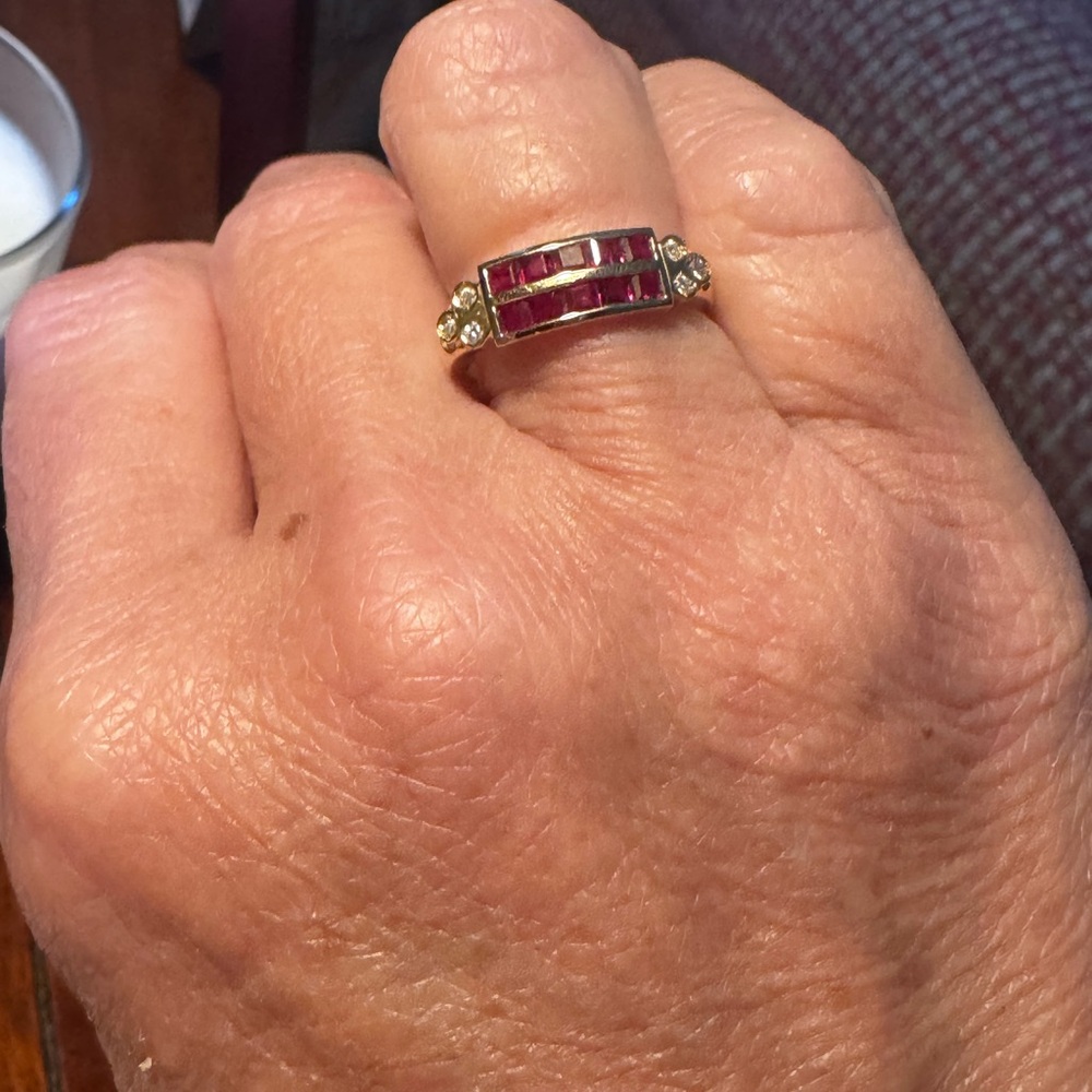 18k Yellow Gold Apx 0.4 ct Ruby & Diamond 3.4 Grams Ring Size 6.5 - Picture 7 of 7